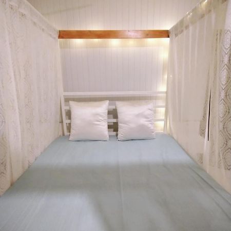 Lighthouse Bnb Indore Exterior foto